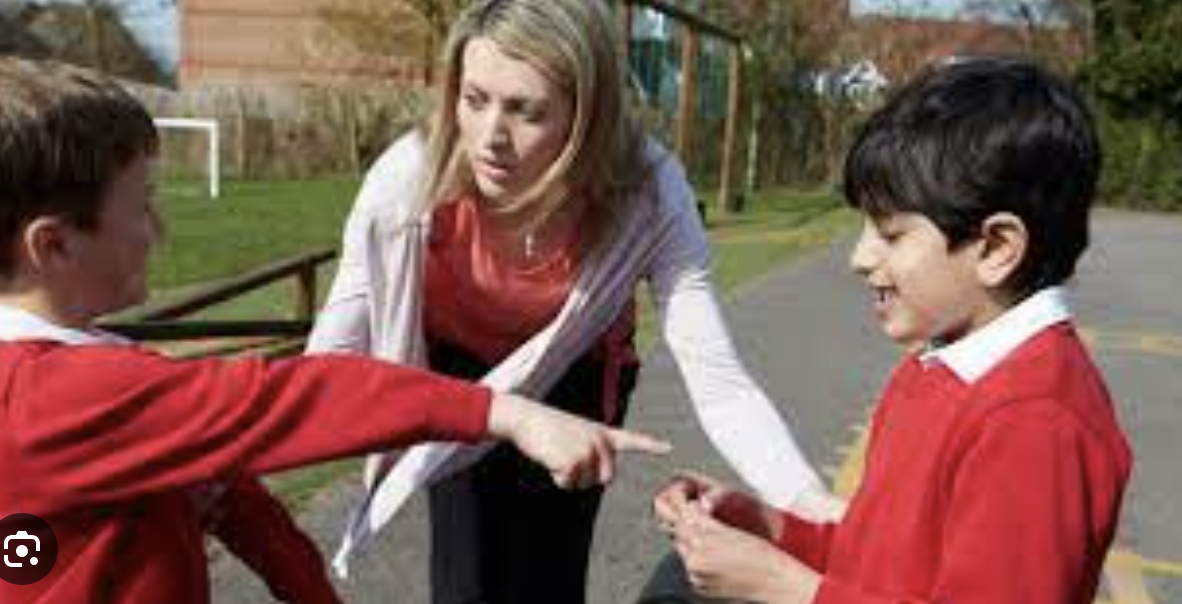 Inspector Educacional Mención Convivencia Escolar